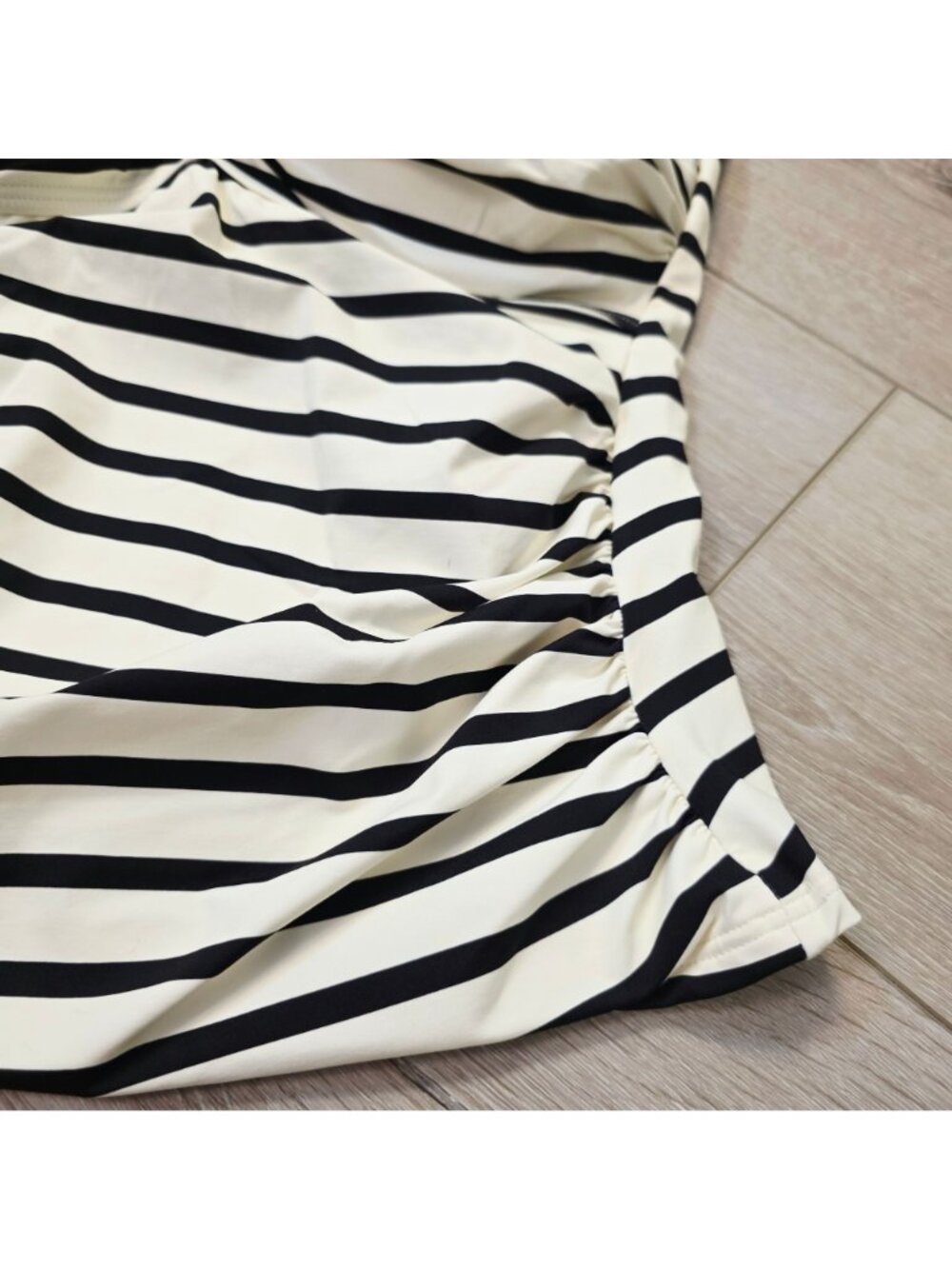Womens Lands End Nautical Striped Tankini Top Sz 16W Twist Front Bodice - Picture 4 of 5